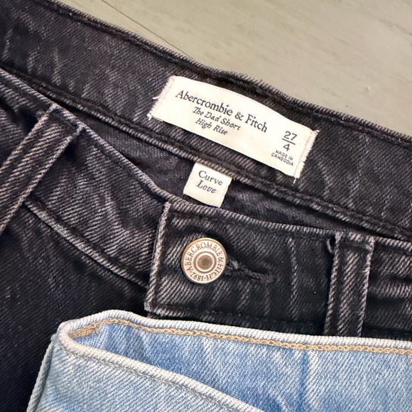 Abercrombie & Fitch Black and Light Blue Jean Shorts - Picture 5 of 9